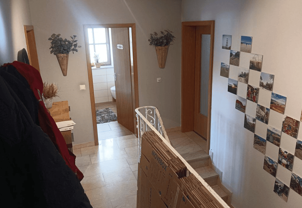 Großzügige 6 Zimmer Wohnung mit großem Garten, Terrasse & vielseitigem Souterrain in Vaterstetten, 85591 Vaterstetten