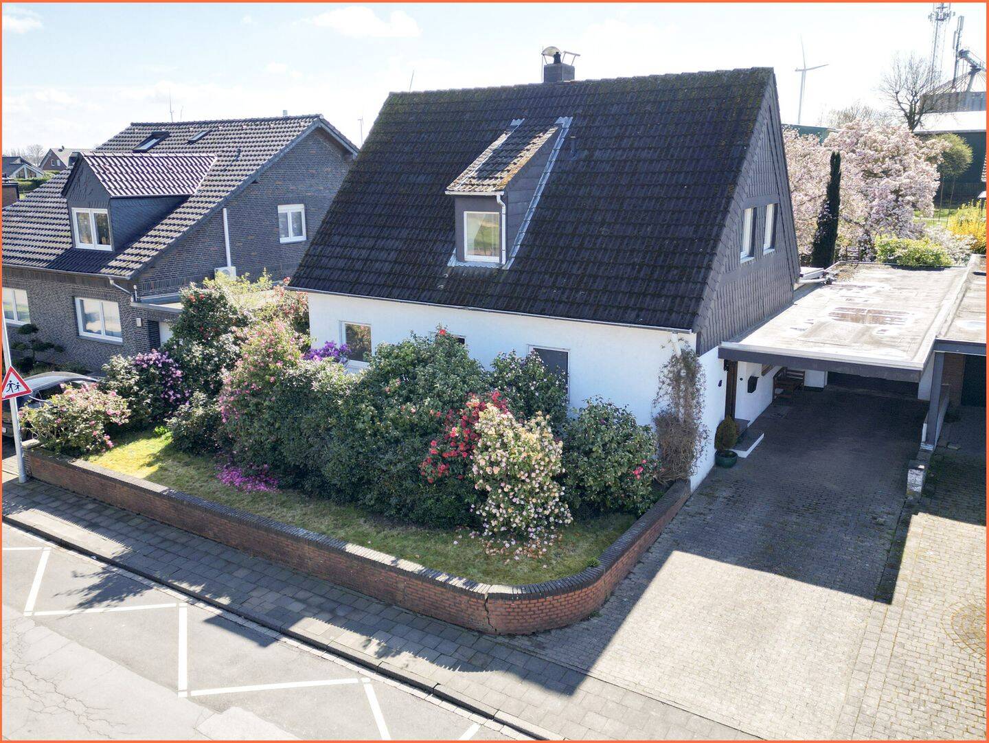 Freistehendes Zuhause mit Garten und Garage in Erkelenz-Lövenich, 41812 Erkelenz