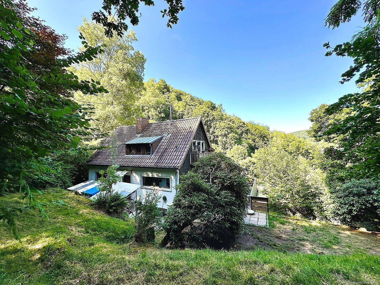 Ein verwunschenes Haus im Grünen, 66121 Saarbrücken