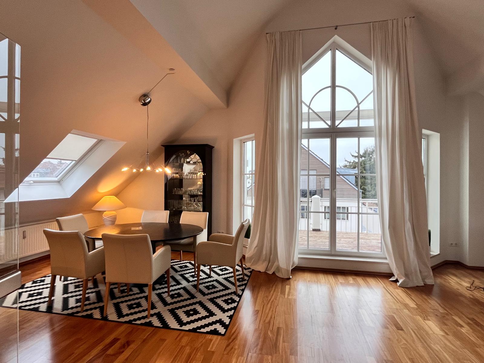 4.5 Zimmer möbliertes DG Nähe Klinik Großhadern und U6, Duplex, 81377 München (Hadern Sendling-Westpark)