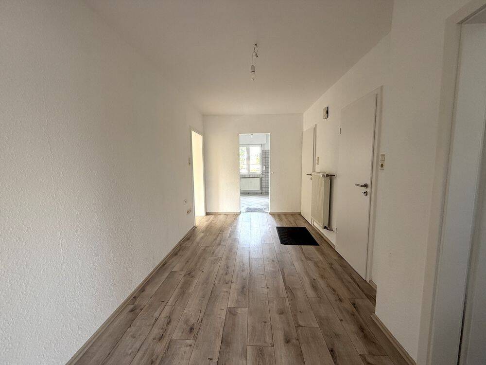 Erstbezug nach Sanierung im Mischgebiet mit A42-Anschluss | 4,5-Zimmer-Wohnung mit ca. 109 m², 44653 Herne (Baukau-West Crange Unser Fritz Wanne Wanne-Süd)