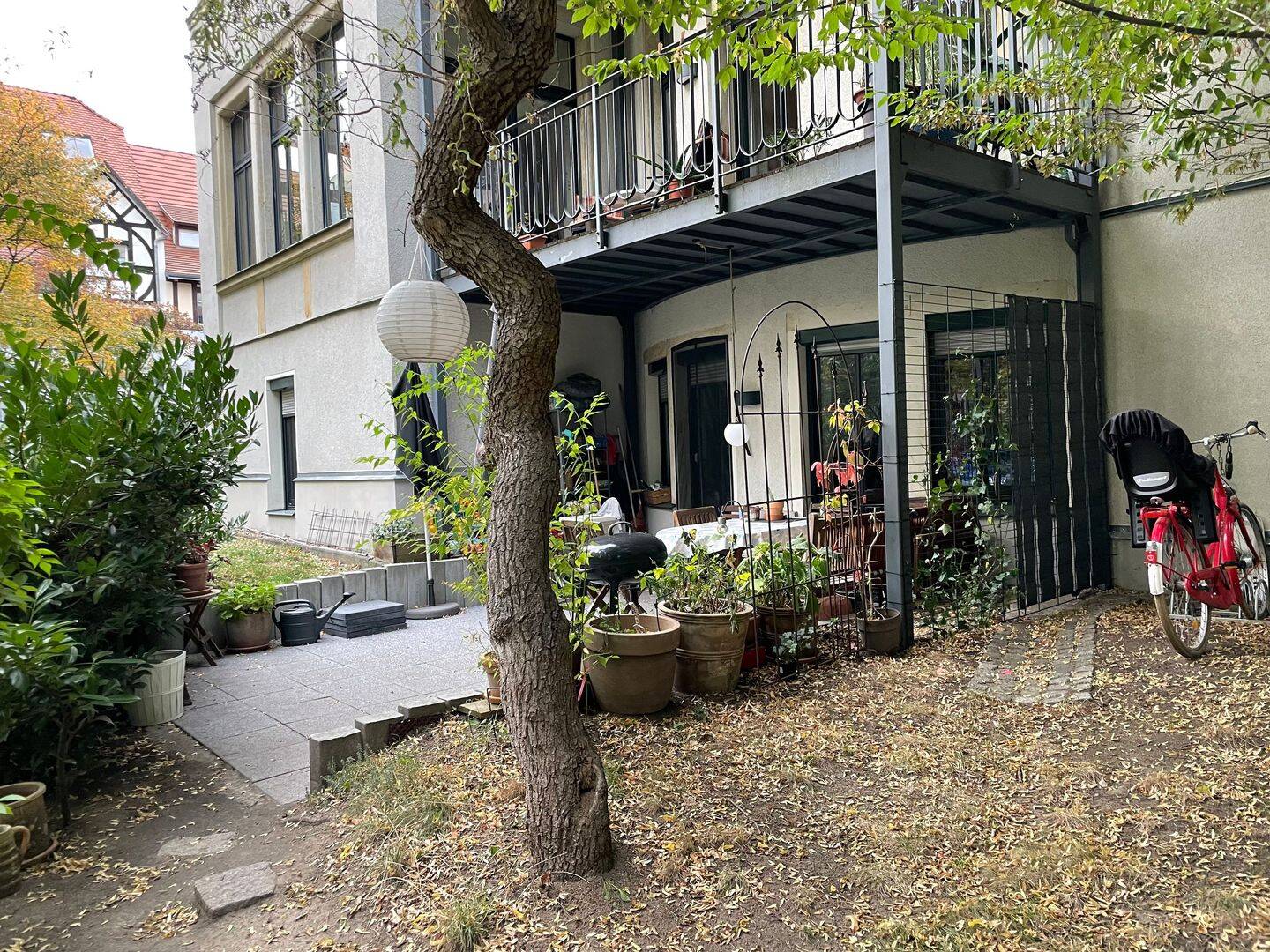Charmante Wohnung mit Terrasse, Sondernutzungsrecht am Garten zwei Bädern und Stellplatz im beliebten Loschwitz!, 1099 Dresden
