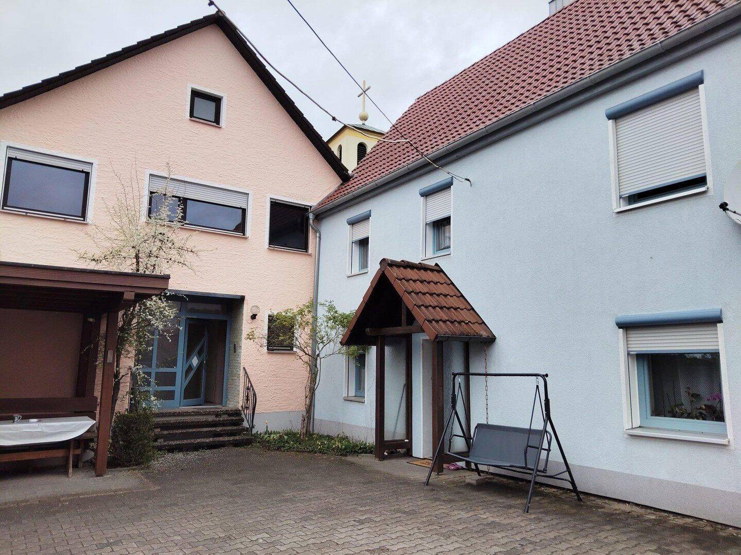 Zwei EFH mit Nebengebäude in Hemhofen, 91334 Hemhofen