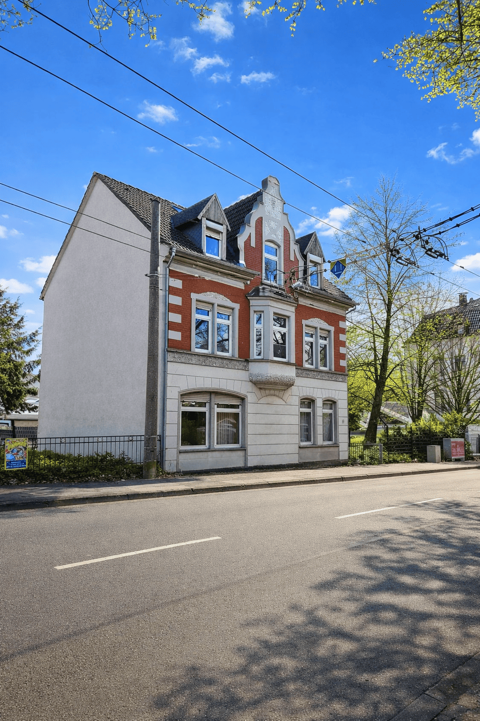 Frisch renovierte 3-Zimmer Wohnung in familiärer Atmosphäre mit Gartennutzung – Solingen Mitte, 42655 Solingen (Höhscheid Merscheid Solingen-Mitte Wald)