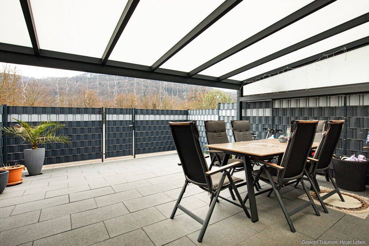 Perfekt für Familien: Modernes Reihenmittelhaus mit zwei Terrassen und Tiefgaragenstellplatz, 79713 Bad Säckingen