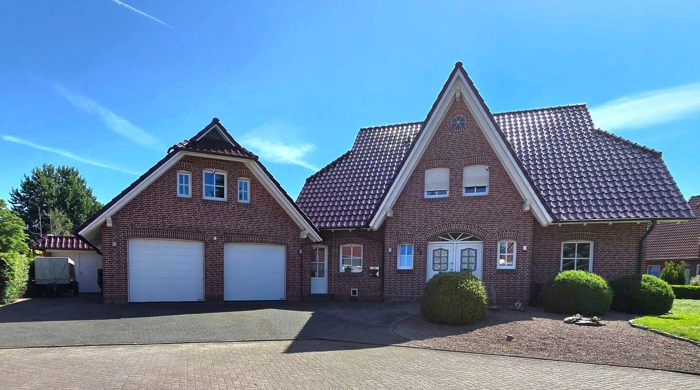 Attraktives Friesenhaus – 3 Kamine und Wellness, 26409 Wittmund