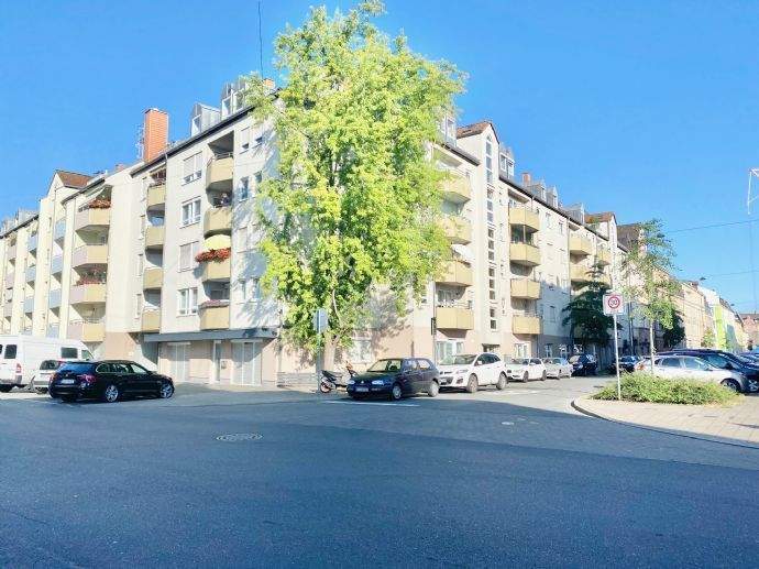 MY HAPPY PLACES – GEPFLEGTE 3 ZIMMER WOHNUNG MIT EINBAUKÜCHE UND DACHTERRASSE, 90763 Fürth (Südstadt Weikershof)