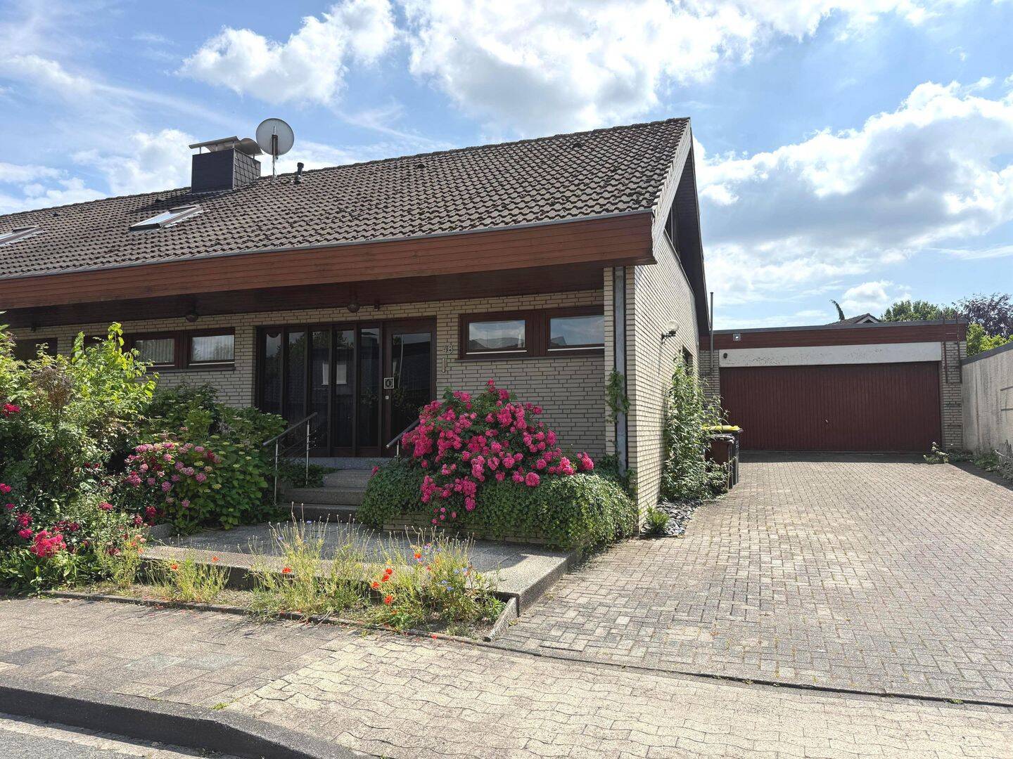 Großzügiges Wohnen in ruhiger Lage – charmante Doppelhaushälfte, 59329 Wadersloh