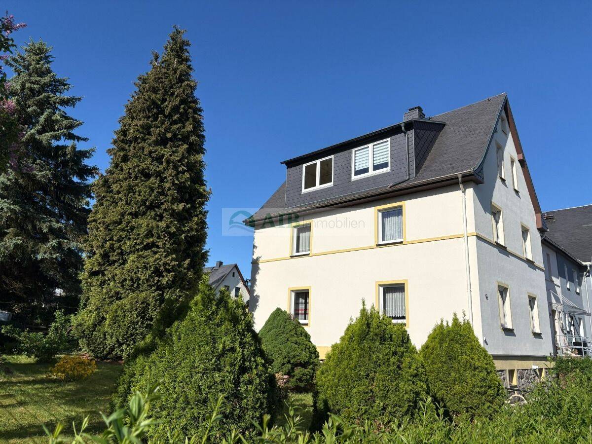 Kompaktes Ein-bis Zweifamilienhaus +++Teilsaniertes Reihenendhaus+++, 9526 Olbernhau