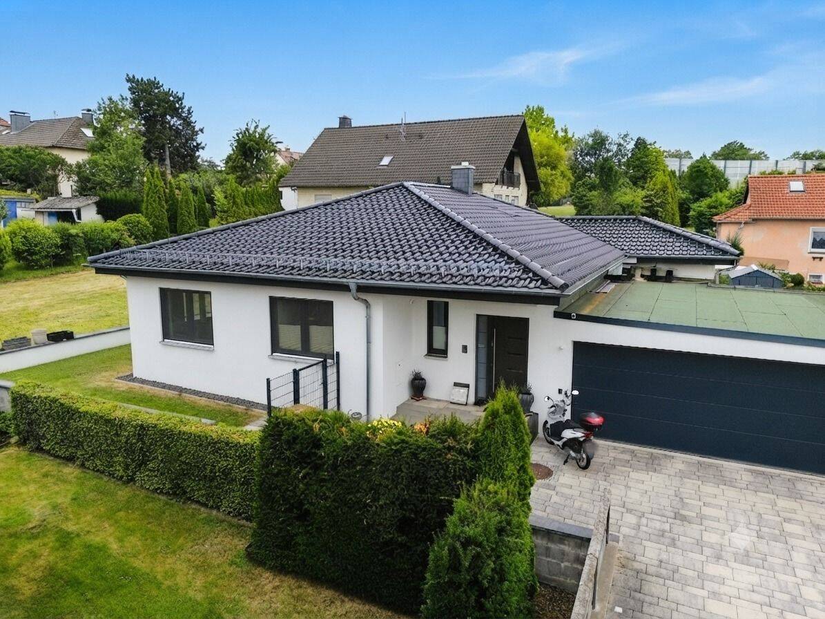 Exklusiver Bungalow in beliebter Lage von Kaufungen – hochwertig ausgestattet, barrierearm und energieeffizient erstellt, 34260 Kaufungen