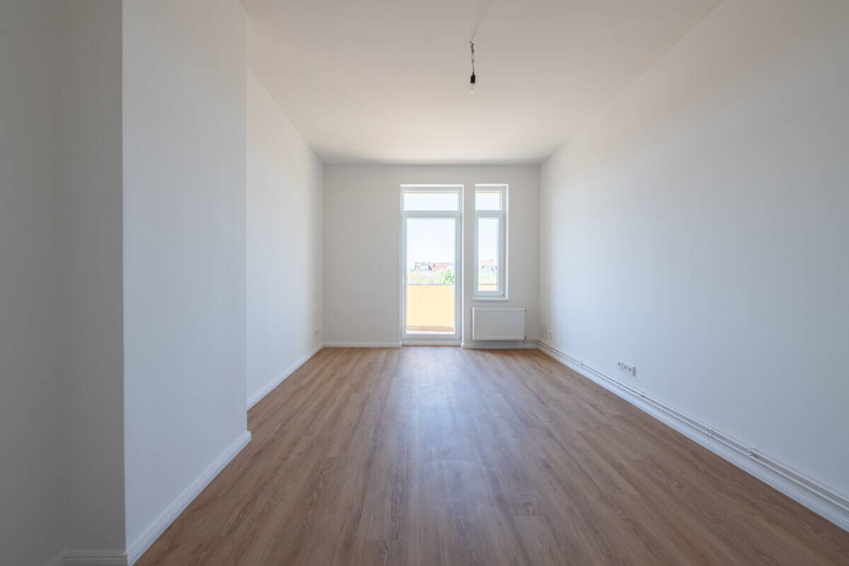 Lichterfülltes Domizil am Mierendorffplatz mit großem West-Balkon I bezugsfrei I saniert, 10589 Berlin (Charlottenburg-Wilmersdorf Charlottenburg Kolonie Gerickes Hof)