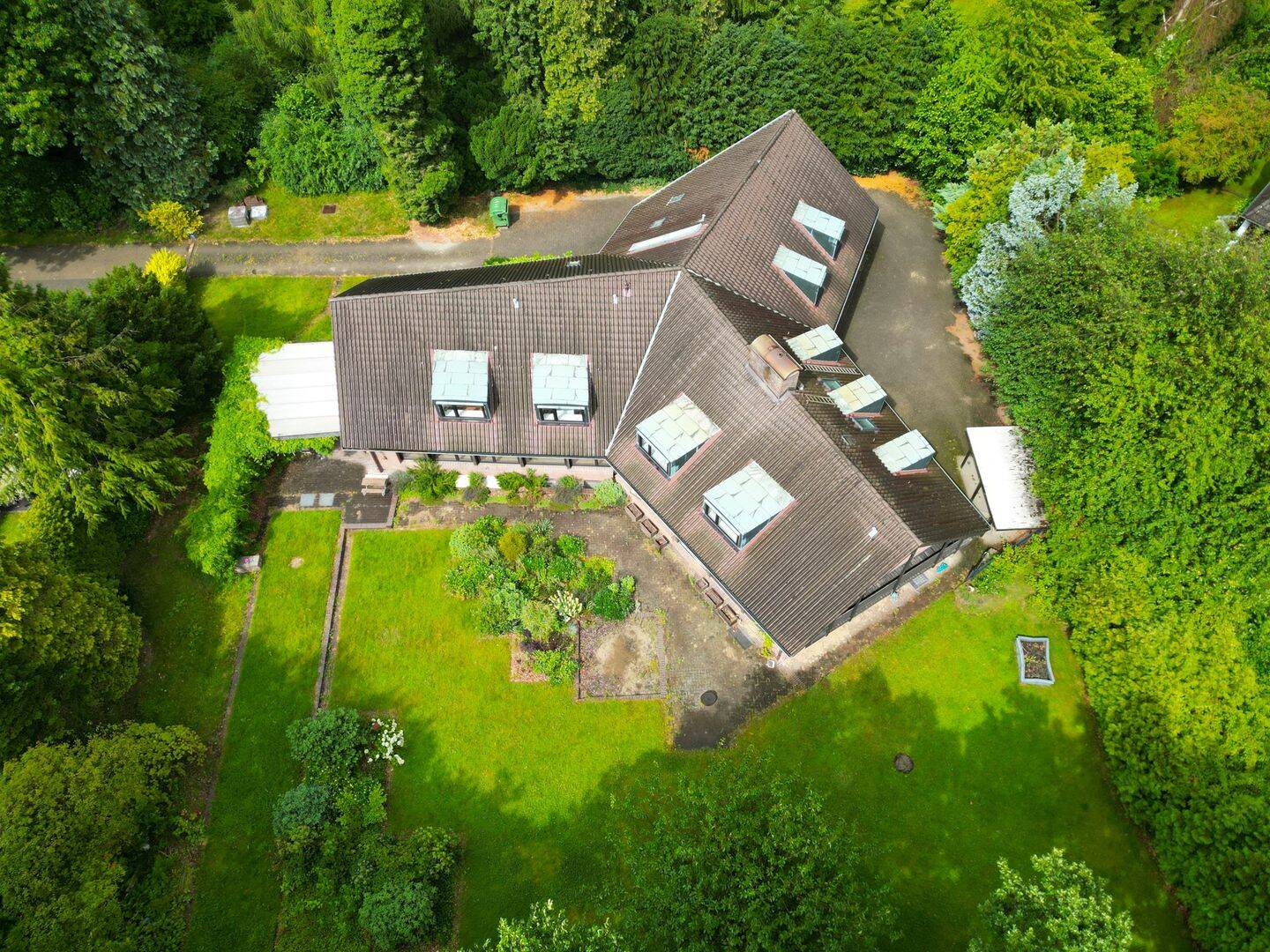 Architektenvilla mit großem Grundstück in Volksdorf, 22359 Hamburg (Wandsbek Bergstedt Rahlstedt Volksdorf)