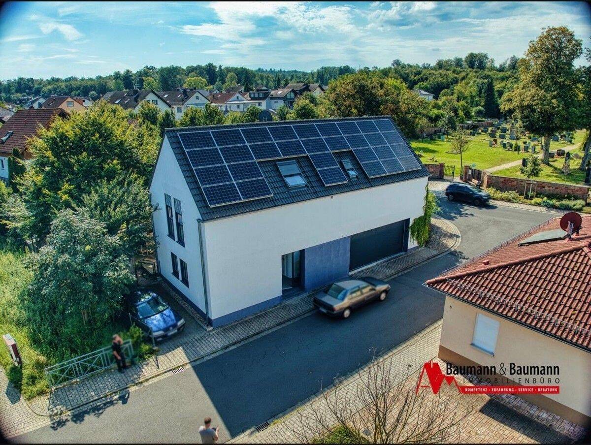 Neuwertiges 1 FH mit Garage, Garten und PV-Anlage, Wallbox, 64832 Babenhausen
