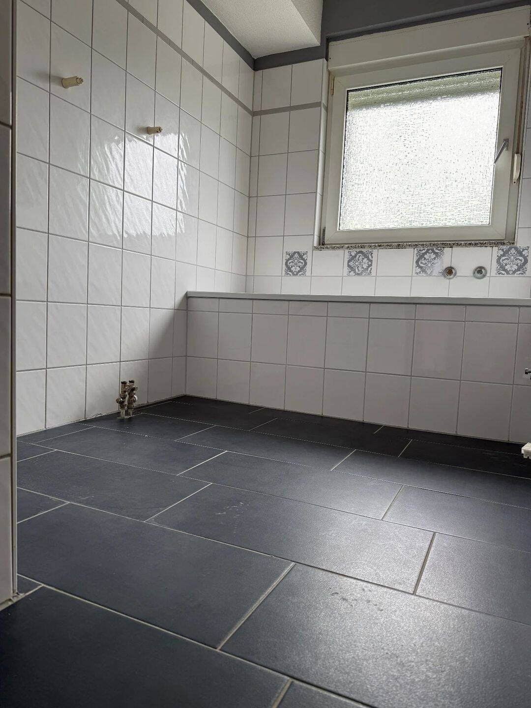 Frisch renovierte 3-Zimmer-Wohnung mit großer Wohnküche in Kerpen-Balkhausen, 50169 Kerpen