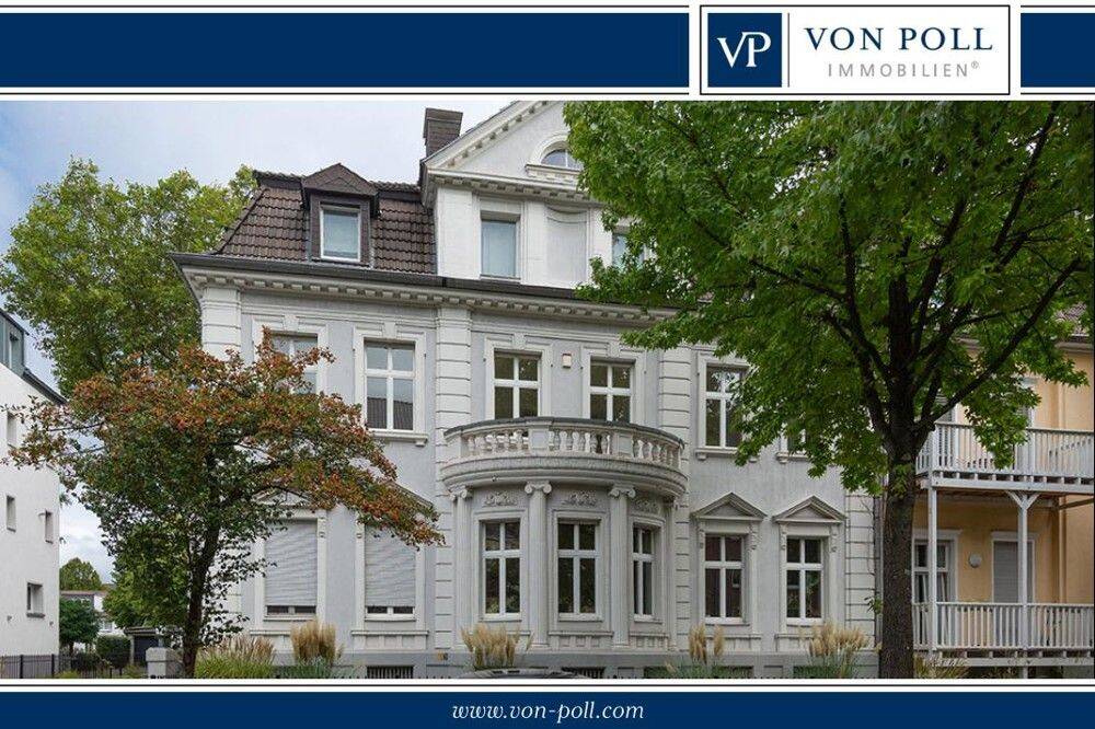 Altbauwohnung mit drei Balkonen und Garage im Konsulatsviertel