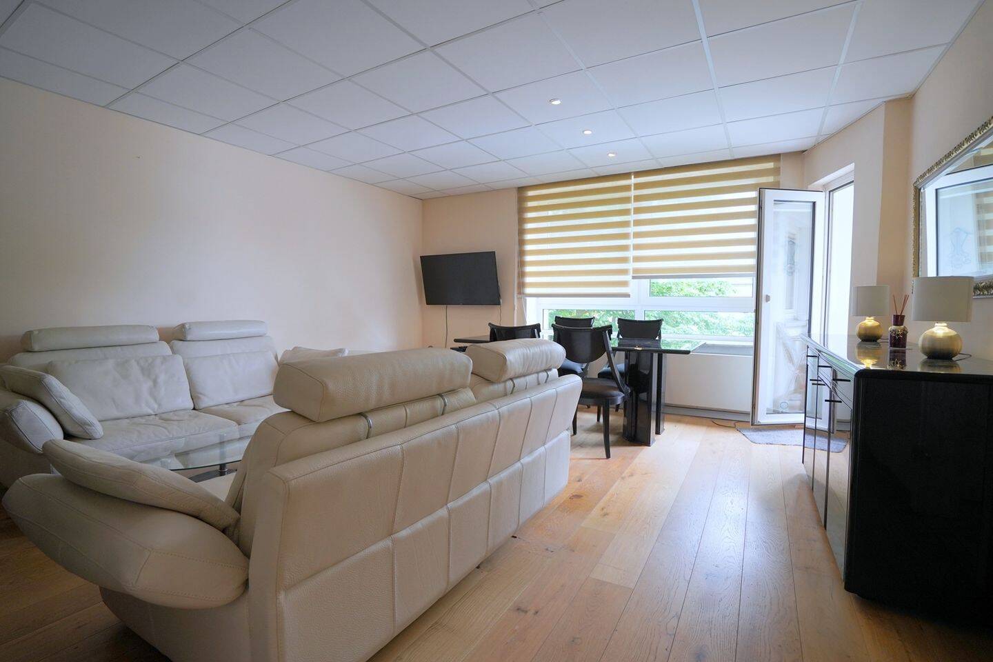 wunderschöne 2,5 Zimmer Wohnung nahe Alterschwimmhalle