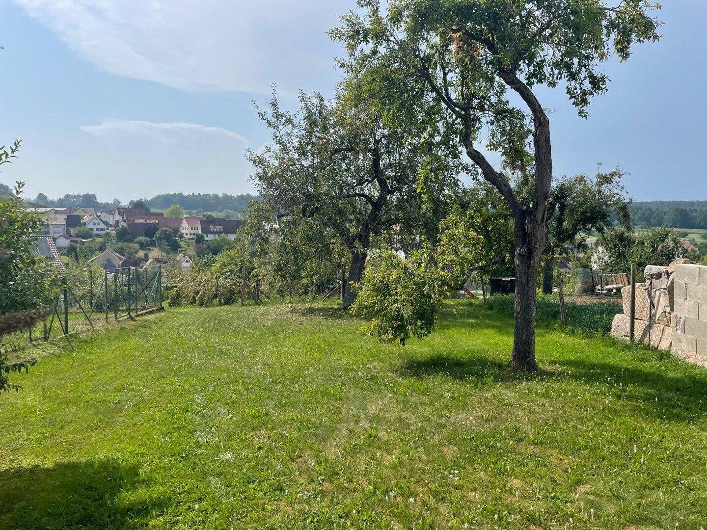 Ihr Wohntraum im Grünen – Großzügiges Baugrundstück in unverbaubarer Ortsrandlage, 75334 Straubenhardt
