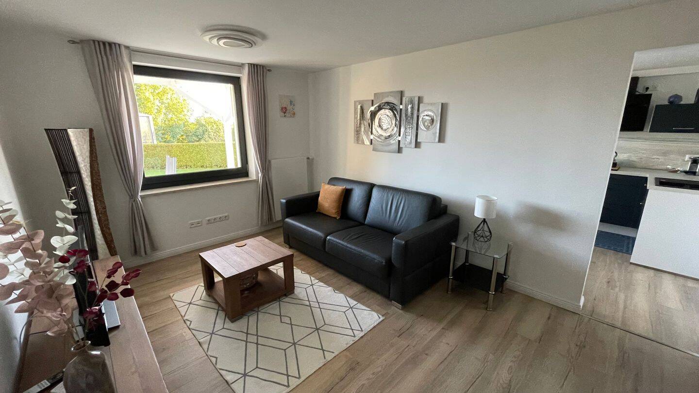 Möblierte 2-Zimmer Wohnung mit Seeblick und Stellplatz von Privat, 23968 Wismar