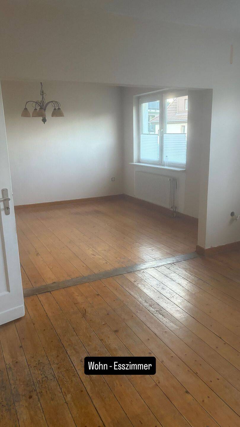Großzügige 3-Zimmer-Erdgeschosswohnung Mit Garten und großem Balkon, 58511 Lüdenscheid