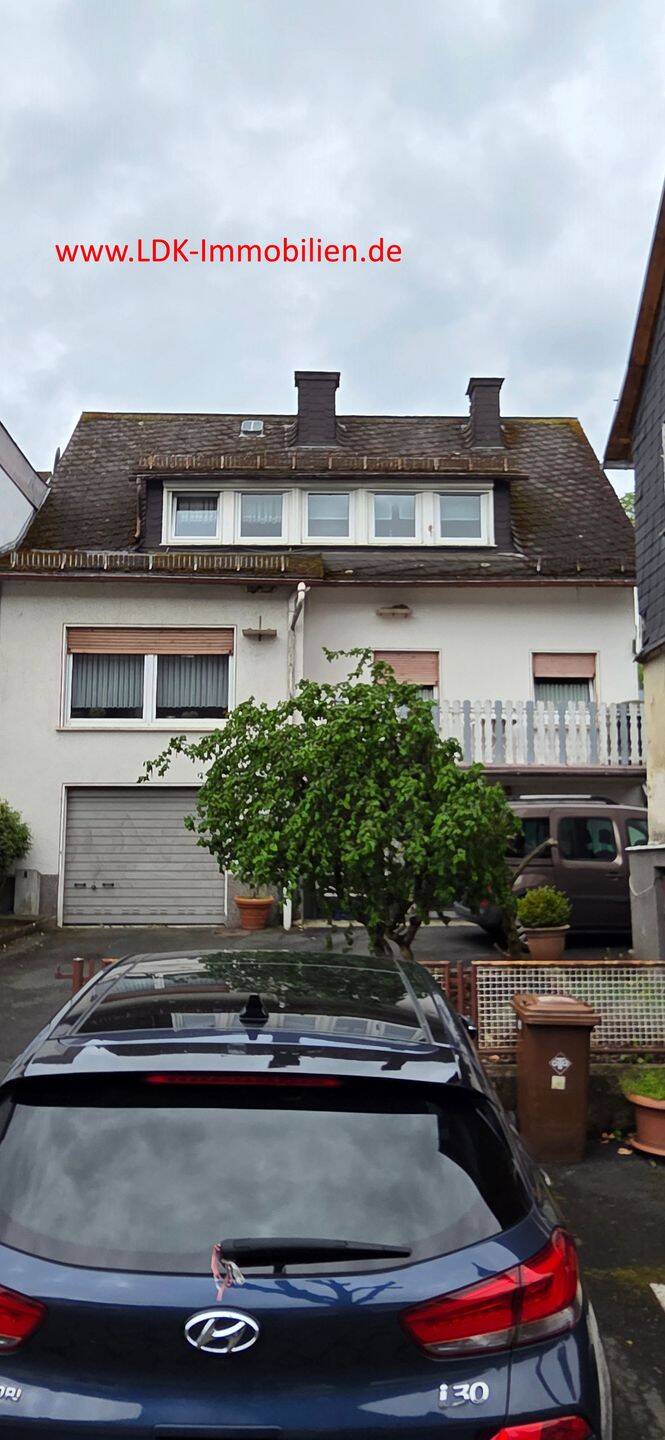 Gepfl. EFH mit Keller, Garage, sep. Scheune und Garten, 35713 Eschenburg