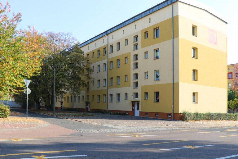 Gemütliche 3-Zimmer-Wohnung mit Balkon und Tageslichtbad – frisch renoviert!, 6842 Dessau-Roßlau (Innenstadt Kleutsch Mildensee Sollnitz Süd)