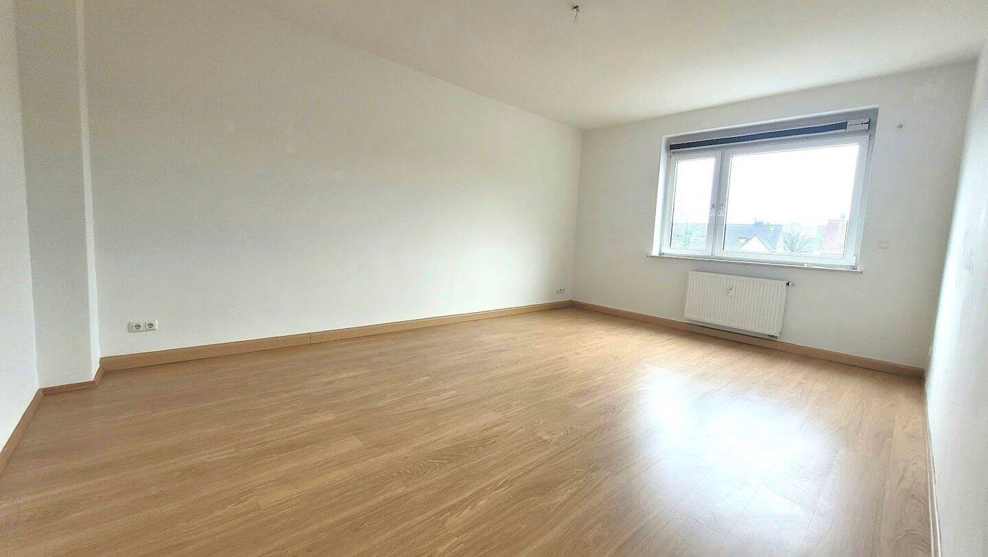 Frisch renovierte 2-Zimmer-Wohnung mit Balkon, 45145 Essen (Frohnhausen Holsterhausen)