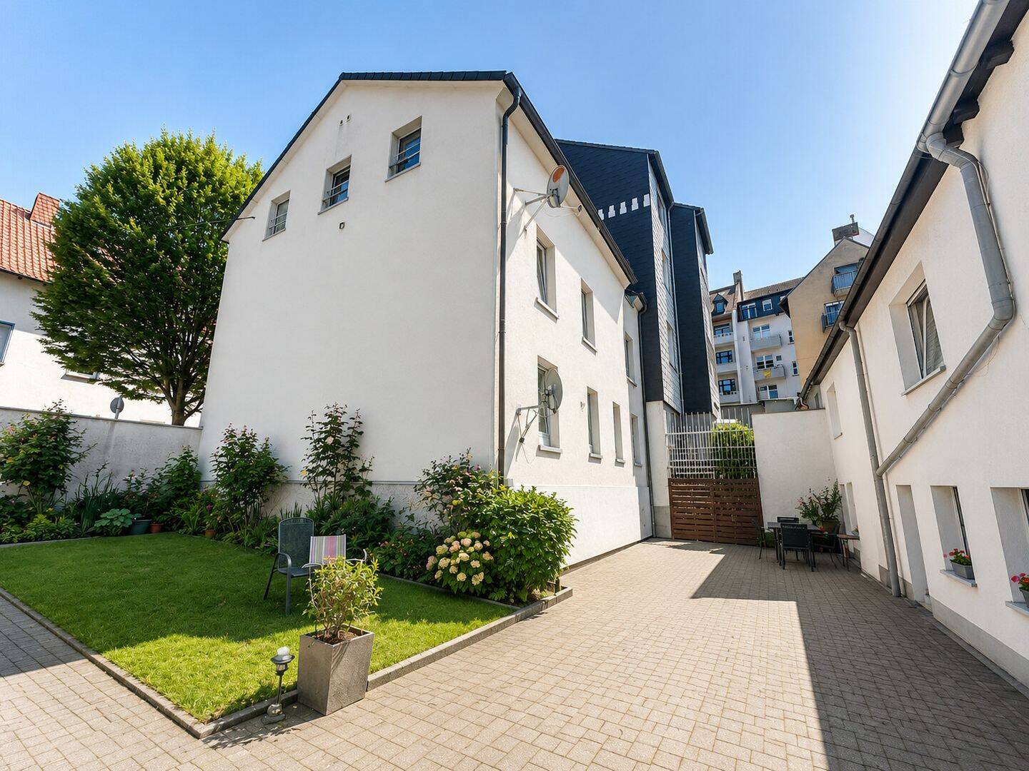 Wohnensemble mit Potenzial: Mehrfamilienhaus & Einfamilienhaus mit Garten und Innenhof, 58089 Hagen