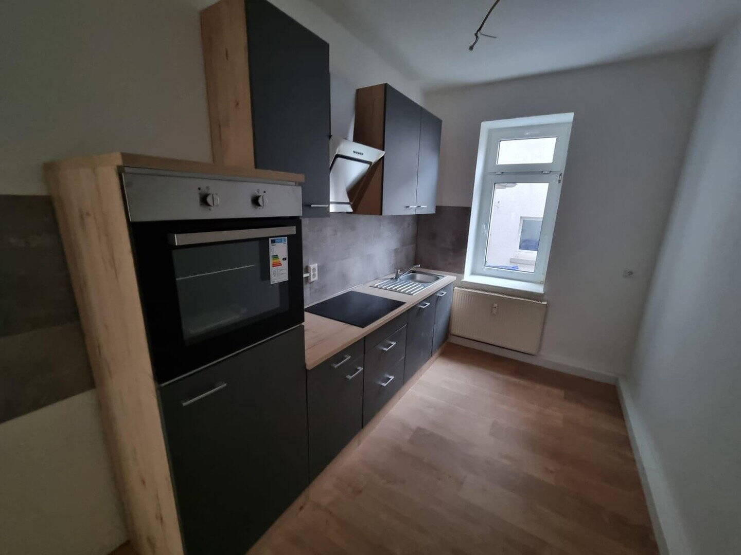 1-Raumwohnung 540 EUR Warm/ 43 qm mit Einbauküche, 99310 Arnstadt