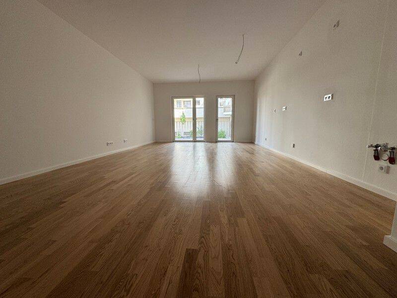 Erstbezug!: 4-Zimmer-Wohnung im Erdgeschoss mit Balkon, 4315 Leipzig (Neustadt-Neuschönefeld Sellerhausen-Stünz Volkmarsdorf)