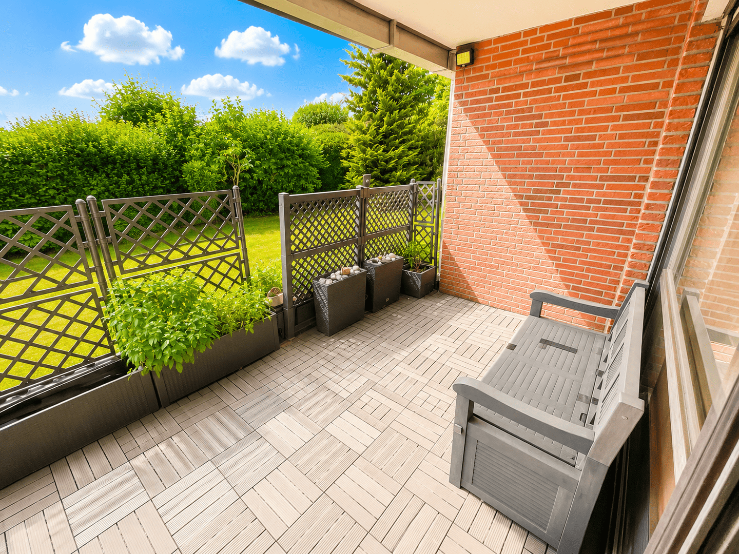 Gepflegte 3-ZKB mit eigener Terrasse, Einbauküche und Stellplatz in Bad Emstal, 34308 Bad Emstal