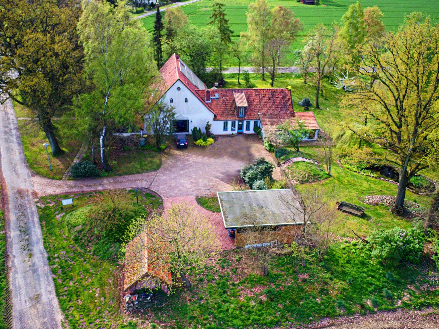 Charmantes Bauernhaus mit Gewerbeeinheit und weitläufigem Grundstück in Affinghausen, 27257 Affinghausen