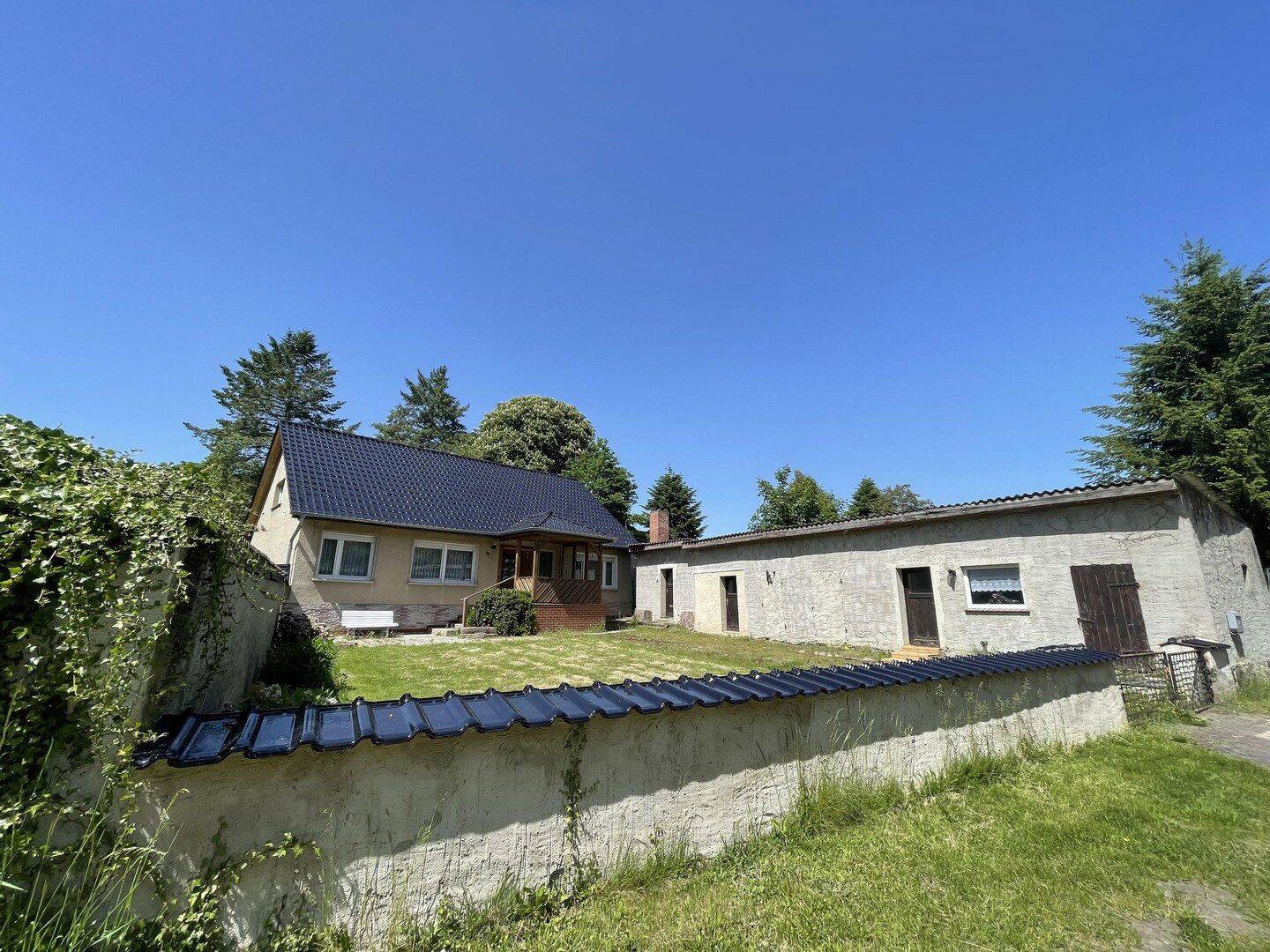 Haus mit Baugrundstück in Top Ortslage, 38489 Jübar