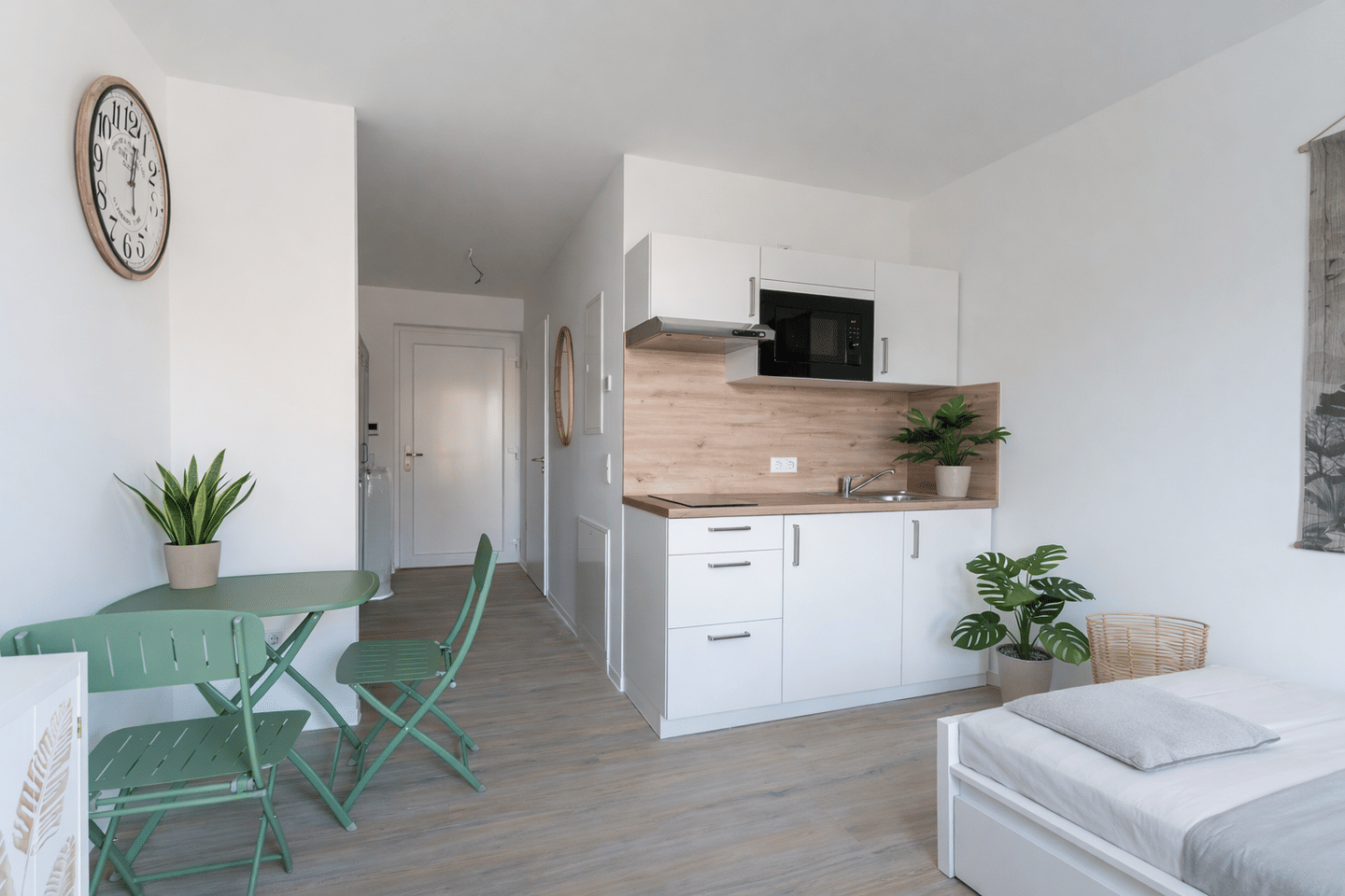 Ankommen, wohlfühlen, studieren: Exklusives Design-Apartment |möbliert|Fahrstuhl |Unilage|Dachgarten, 39106 Magdeburg (Alte Neustadt)