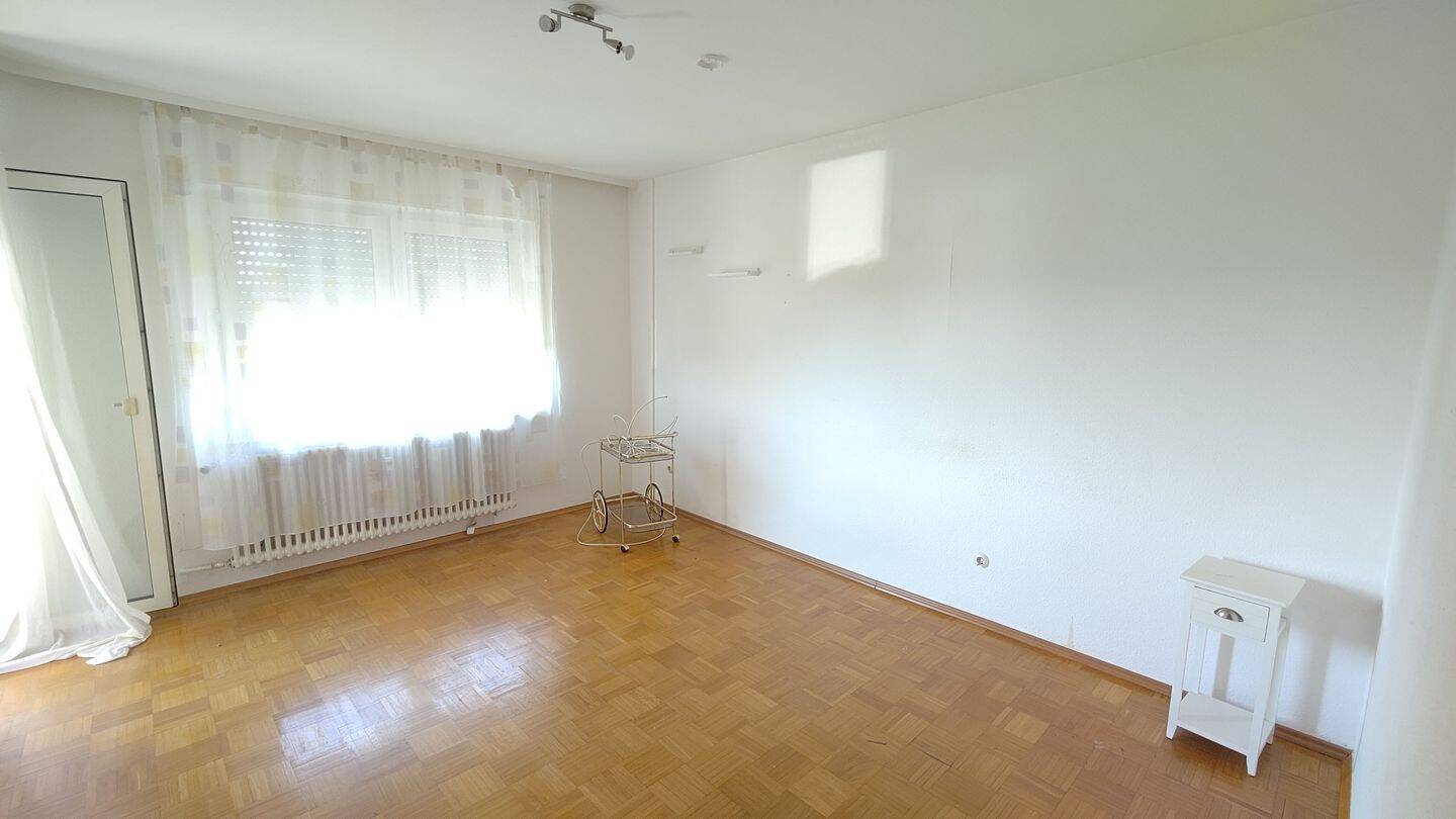 Schöne 3 Zimmer Wohnung mit Ausblick ins Grüne, 74821 Mosbach