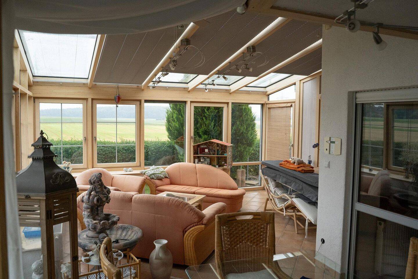 Ein/ Zweifamilienhaus mit Einliegerwohnung in traumhafter Lage, 89150 Laichingen