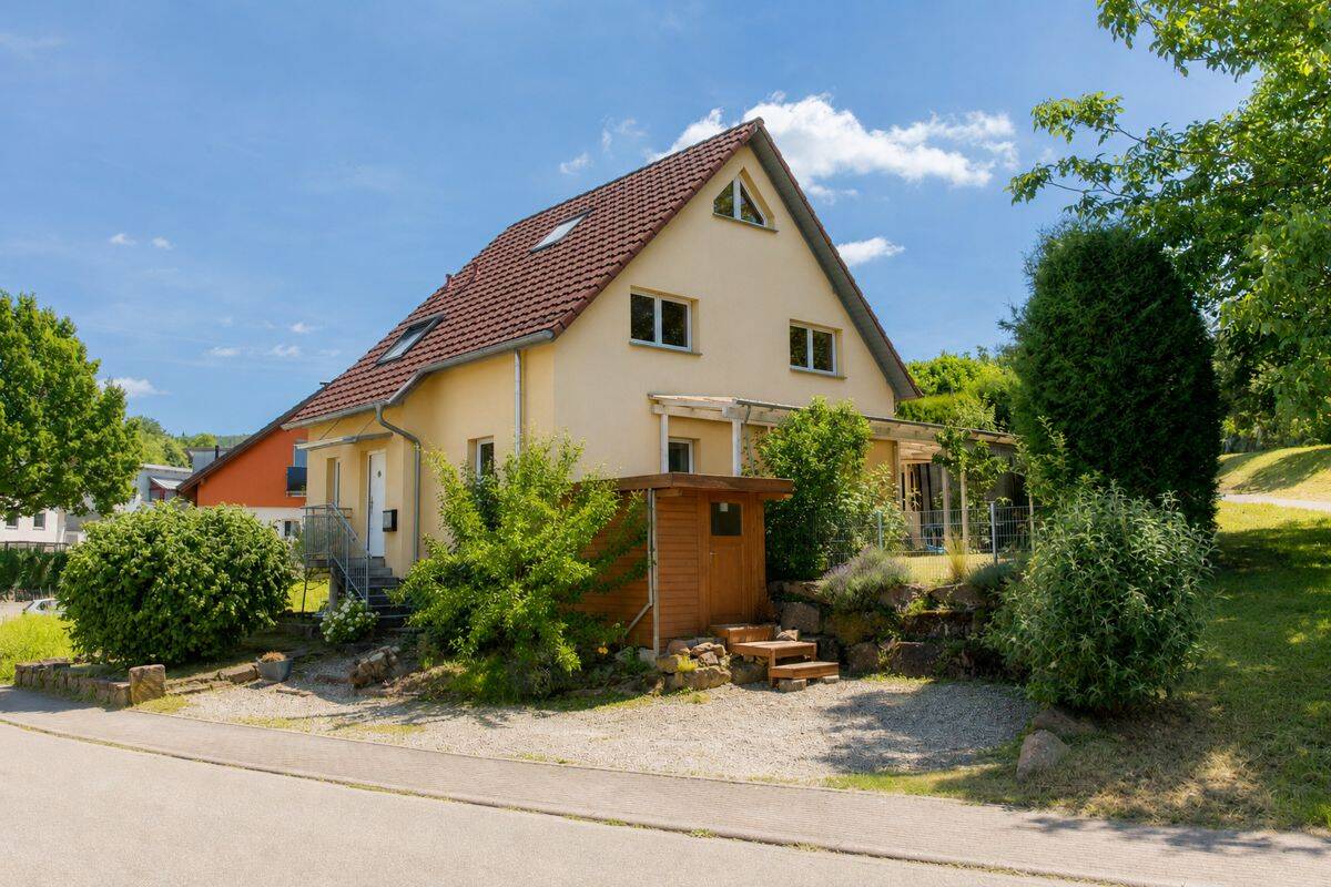 Einfamilienhaus als Doppelhaushälfte in sehr guter Lage von Sulz – für den Käufer provisionsfrei, 77933 Lahr/Schwarzwald