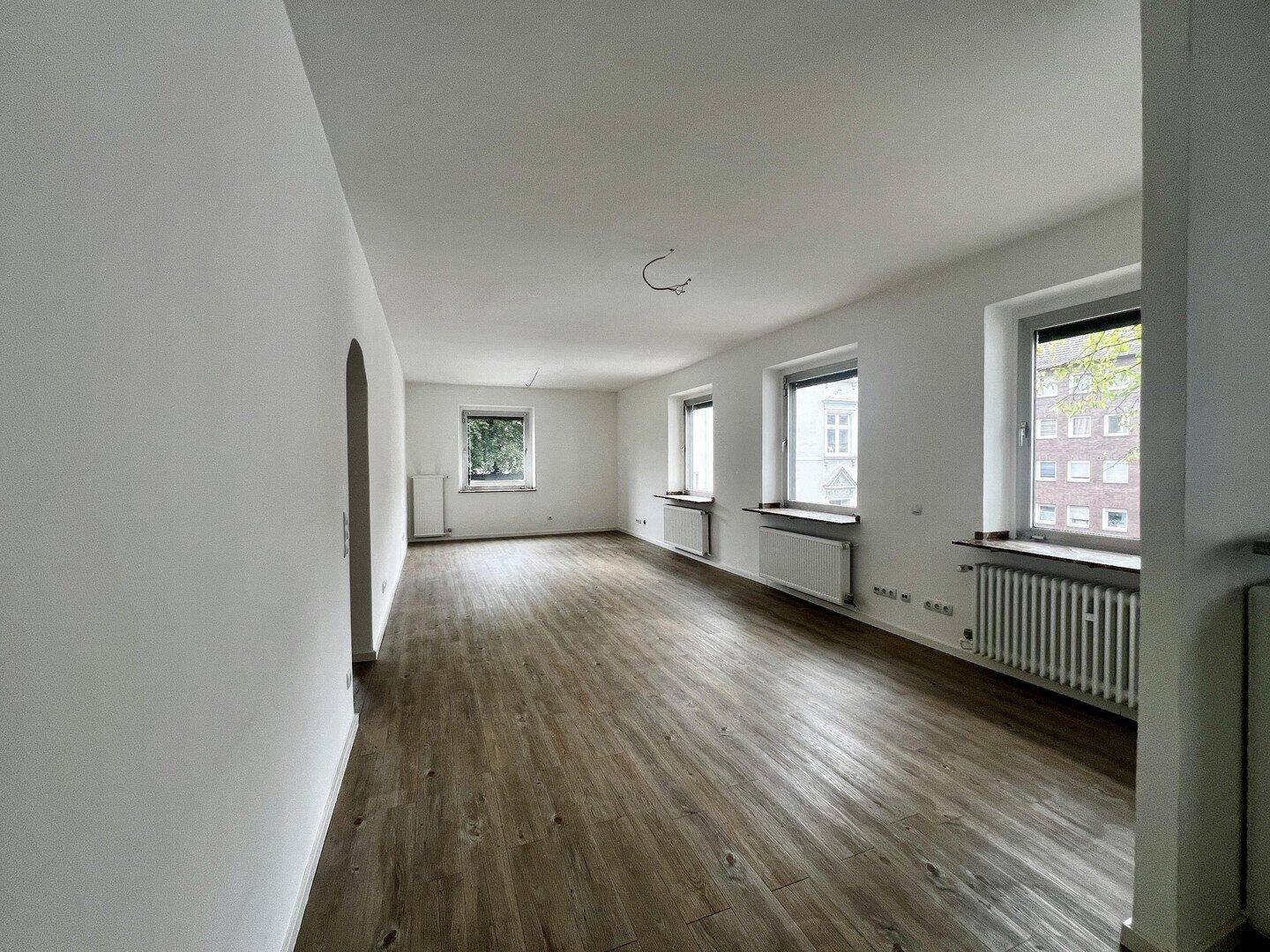 Moderne Loftwohnung im 1. OG mit eigenem Eingang!, 46045 Oberhausen