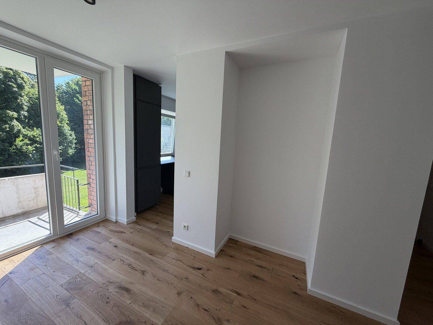 Erstbezug nach Sanierung: gut geschnittene Wohnung in gepflegtem Mehrfamilienhaus in ruhiger Lage, 22529 Hamburg (Hamburg-Nord)