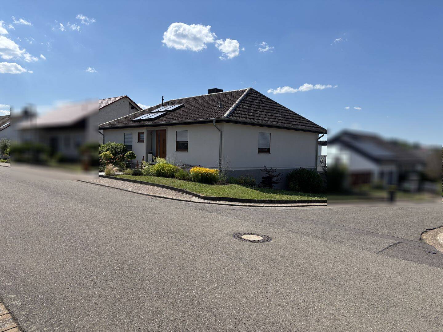 Sehr schönes gepflegtes Einfamilienhaus in ruhiger Lage in Überherrn-OT, 66802 Überherrn