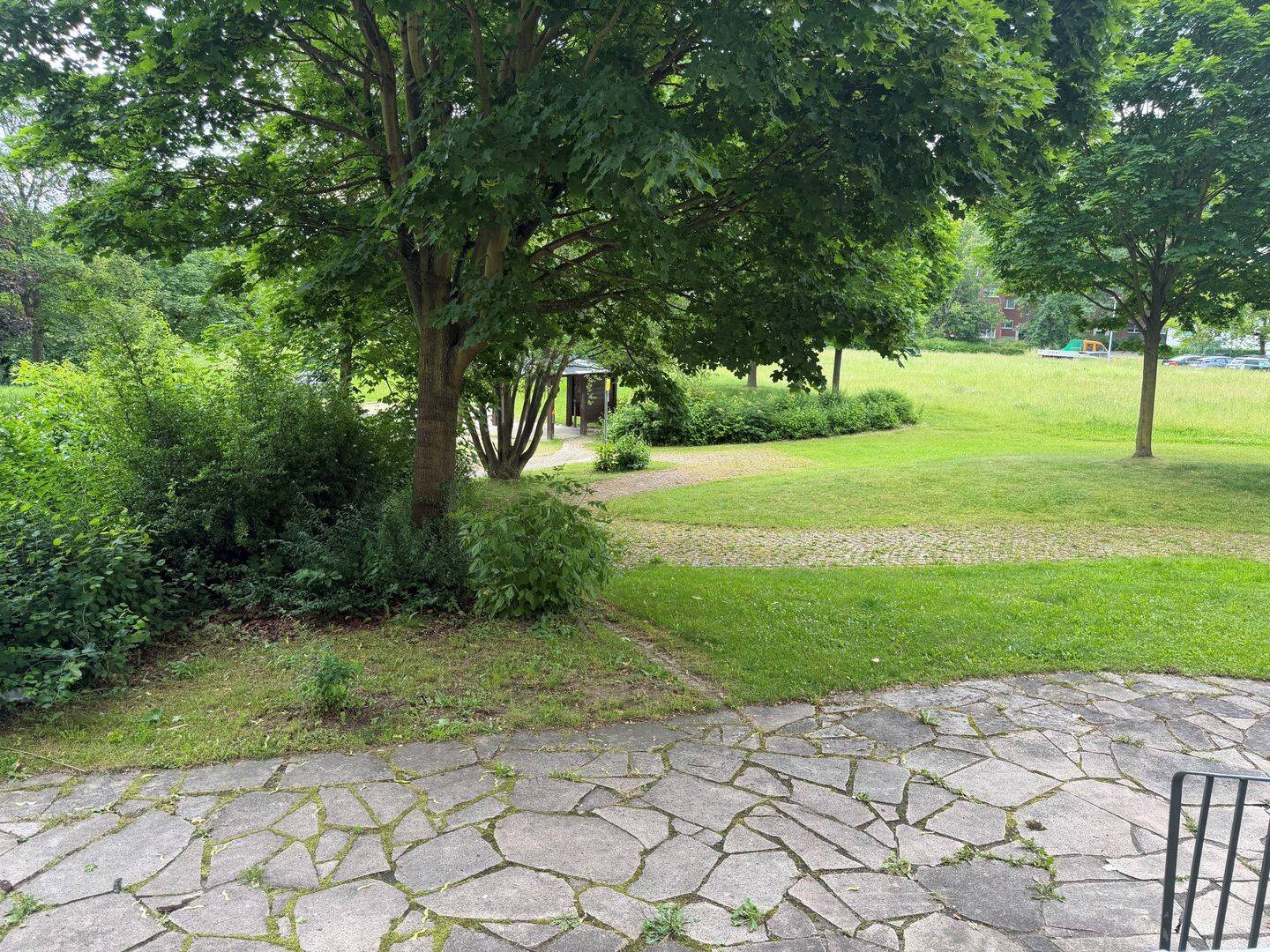 *bübsche und helle 2-Zimmer-Wohnung im EG mit Dusche **, 8529 Plauen
