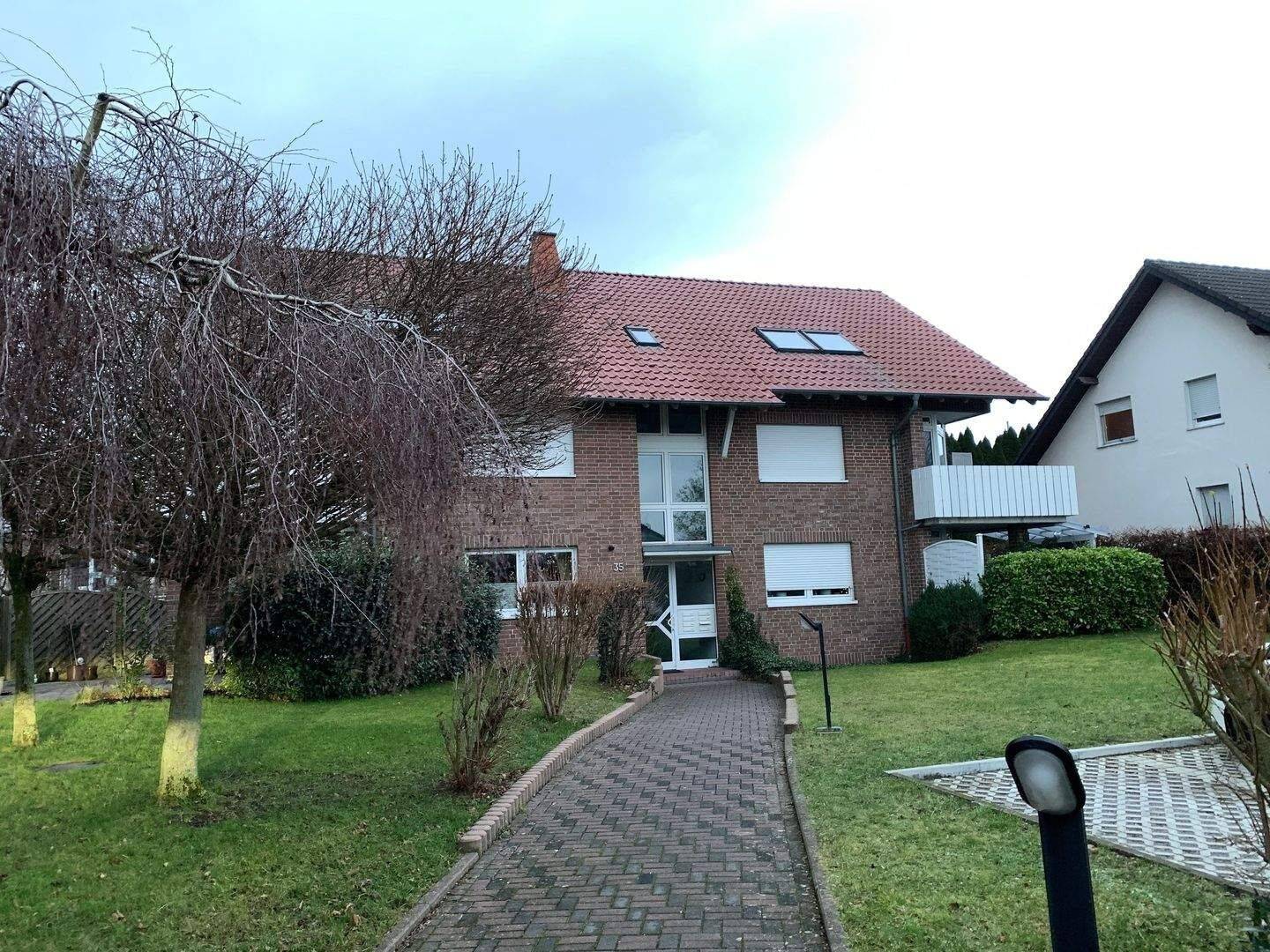 2 Zimmerwohnung in Borchen, 33178 Borchen