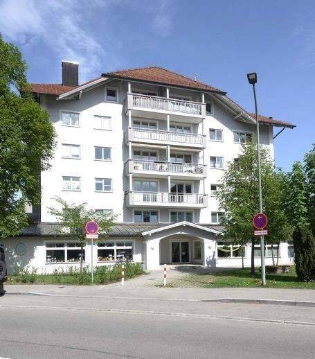 Geräumige großzügige 2 Zimmerwohnung mit Wohnküche und großem Balkon, 82515 Wolfratshausen