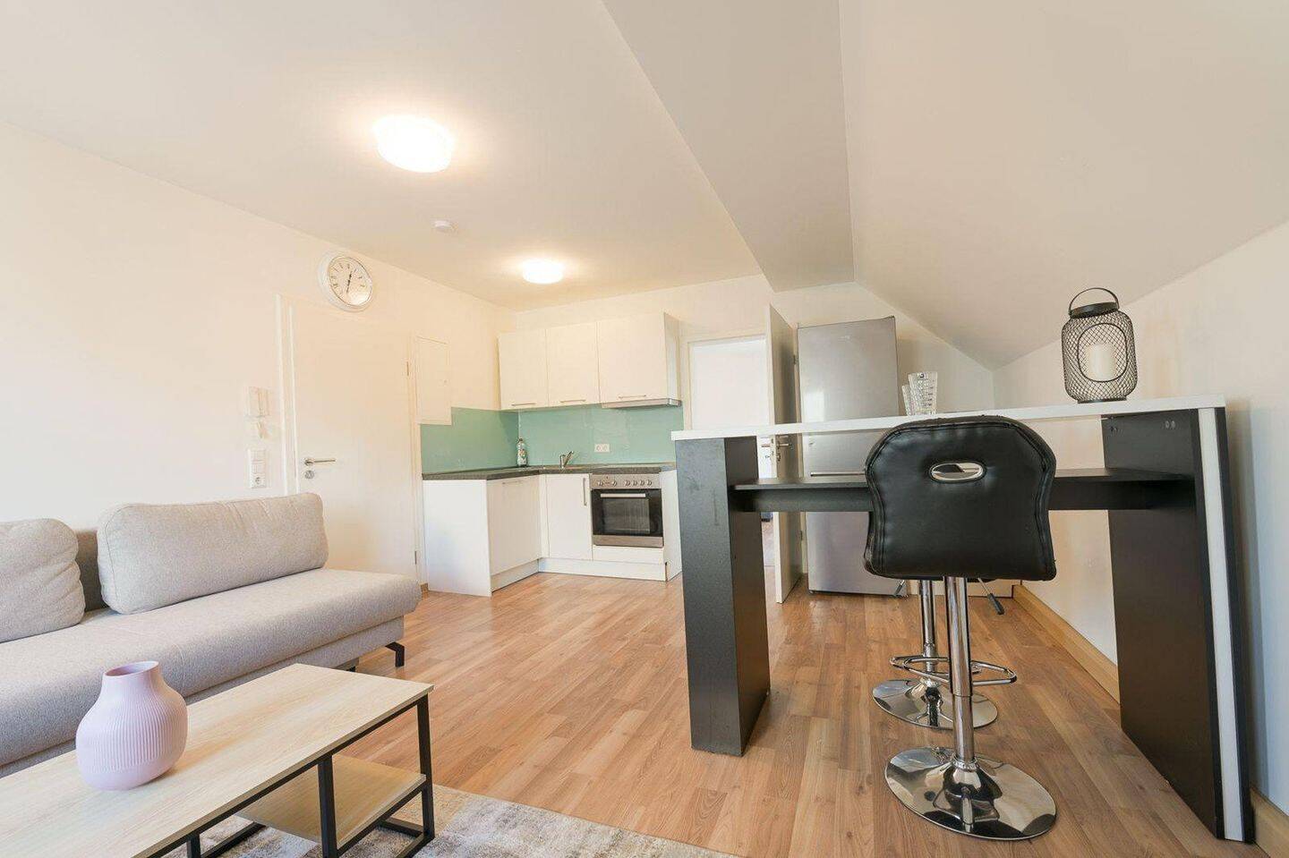 Moderne, möblierte 2-Zi.-Wohnung – Komfort Pur, 74080 Heilbronn (Böckingen)