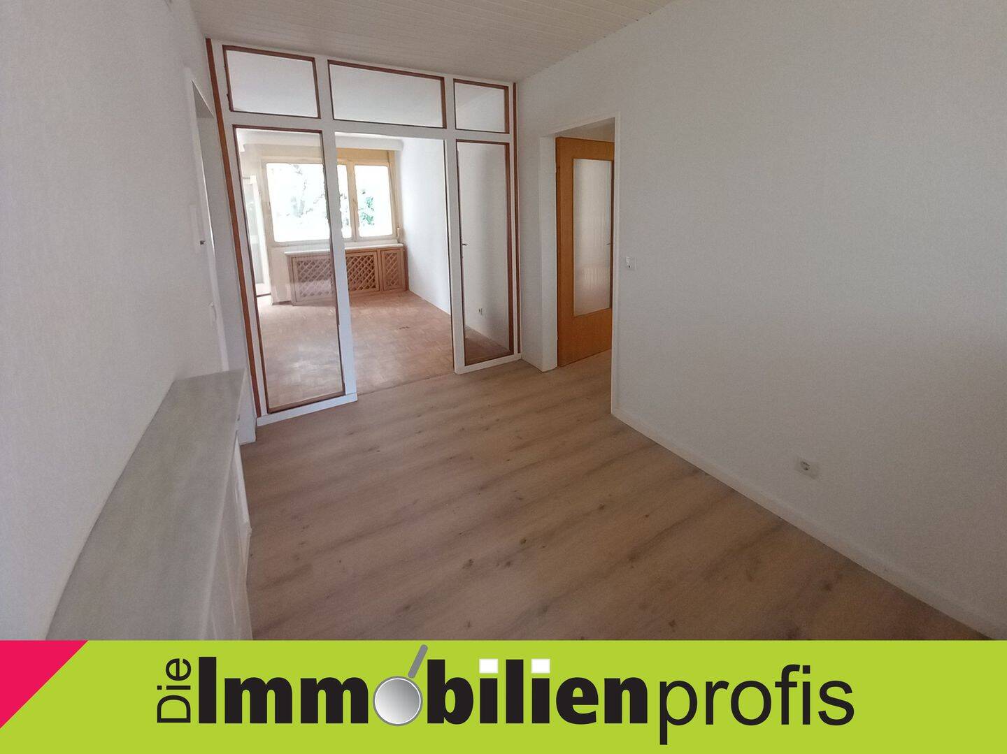 H-53146 – Helle Wohnung mit Loggia im Münsterviertel, 95030 Hof (Epplas Innenstadt Osseck Unterkotzau Wölbattendorf)