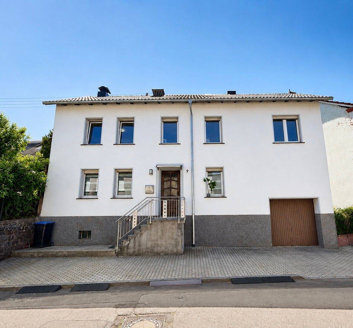 Sofort bezugsbereit – großzügiges Einfamilienhaus umfangreich modernisiert in Freudenburg, 54450 Freudenburg