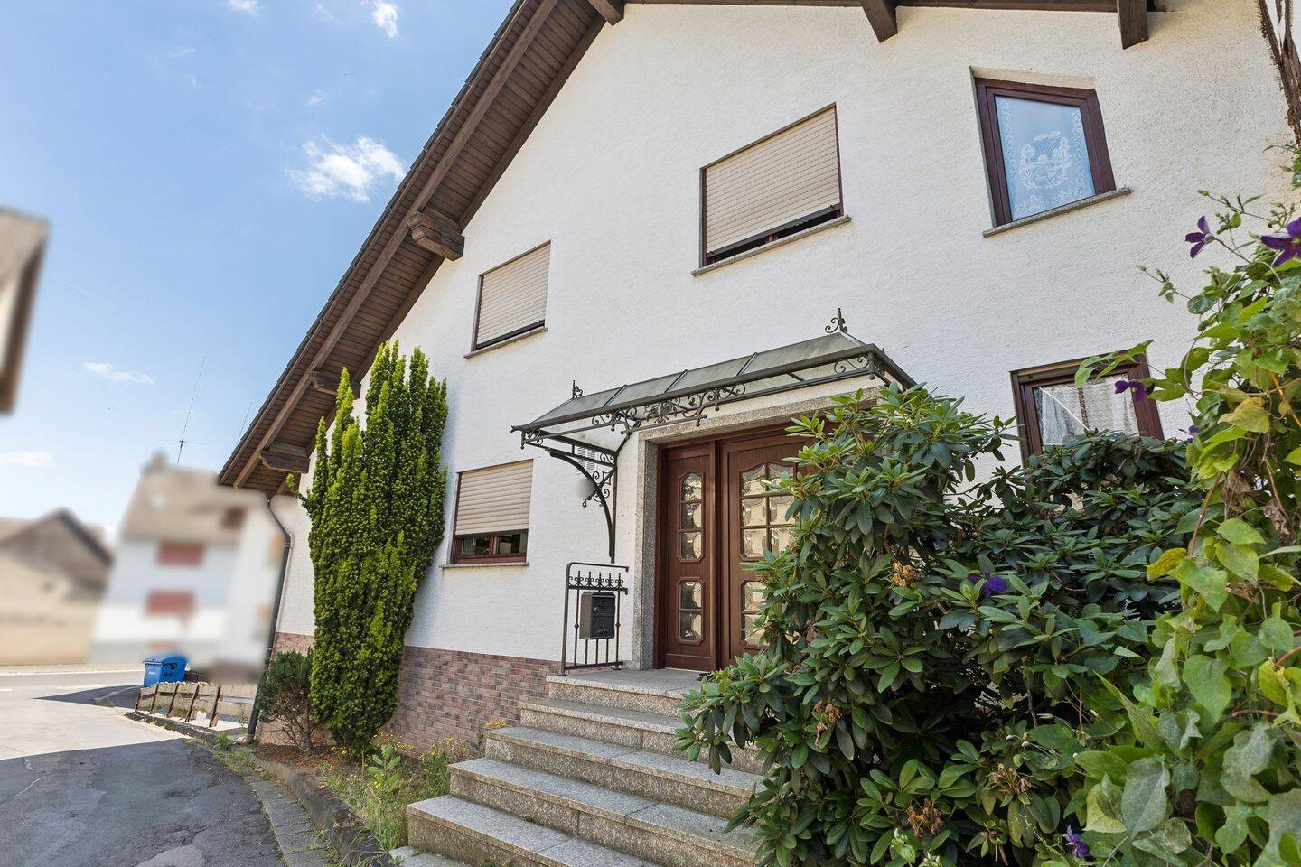 Geräumige 4-Zimmer-Wohnung mit Einbauküche und Garage in Rabenau-Geilshausen, 35466 Rabenau