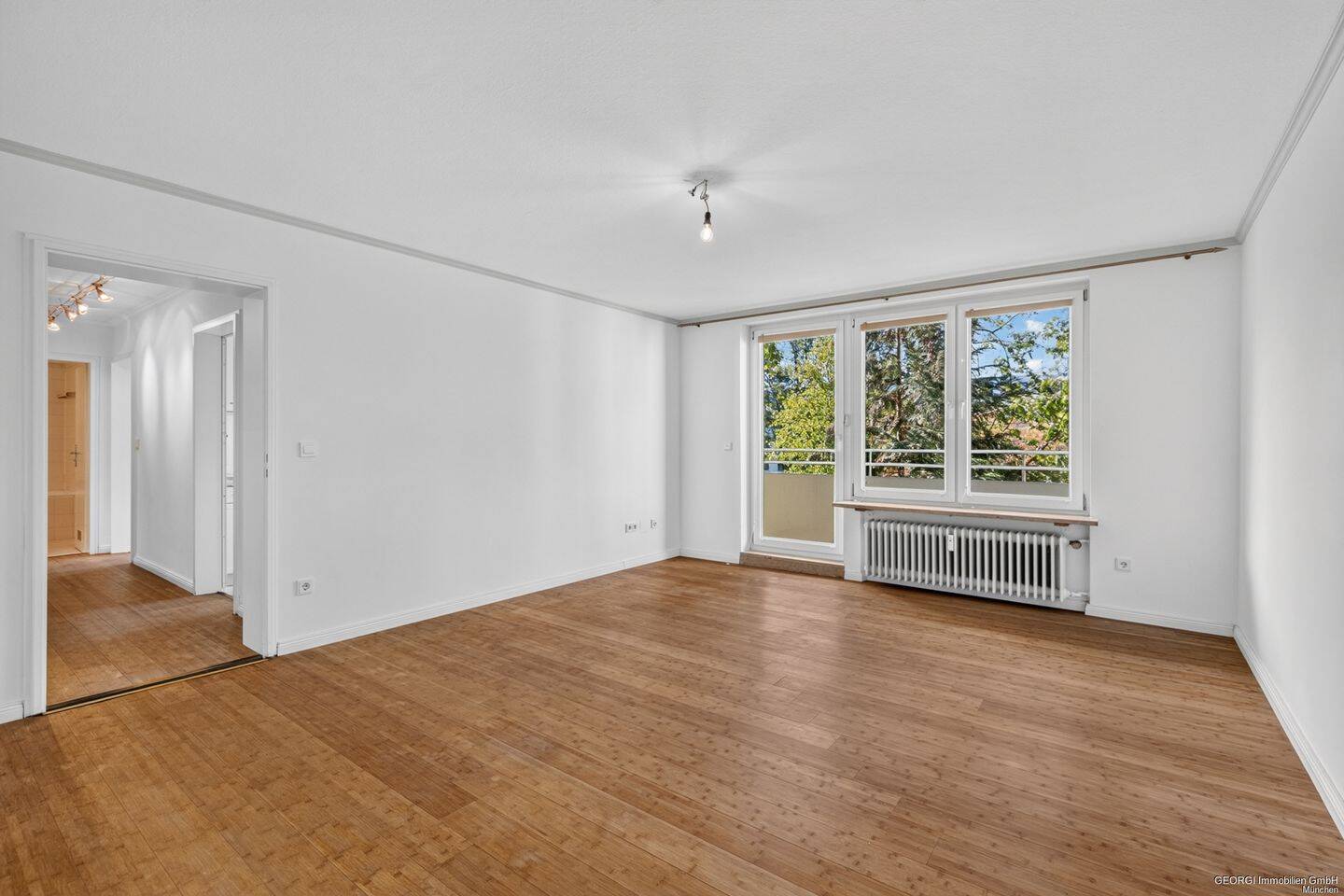 GEORGI: Helle 2-Zimmer-Wohnung in Haar – Südbalkon, Aufzug & Tiefgarage, 85540 Haar (Trudering-Riem)