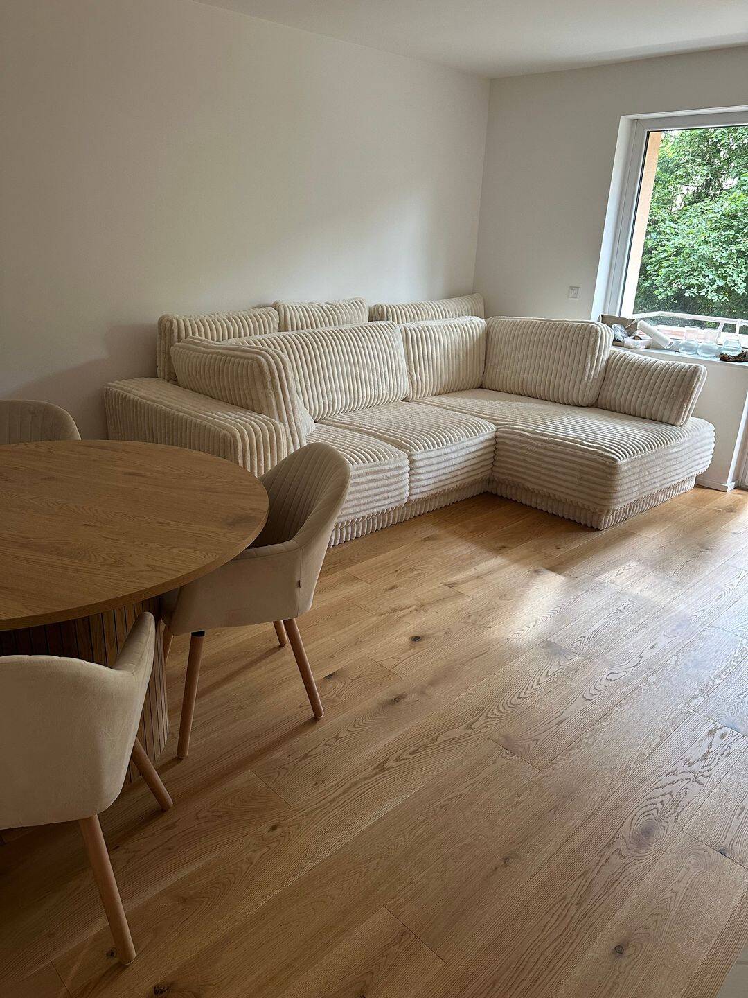 Top sanierte Wohnung mit Blick ins Grüne, 81673 München (Berg am Laim)