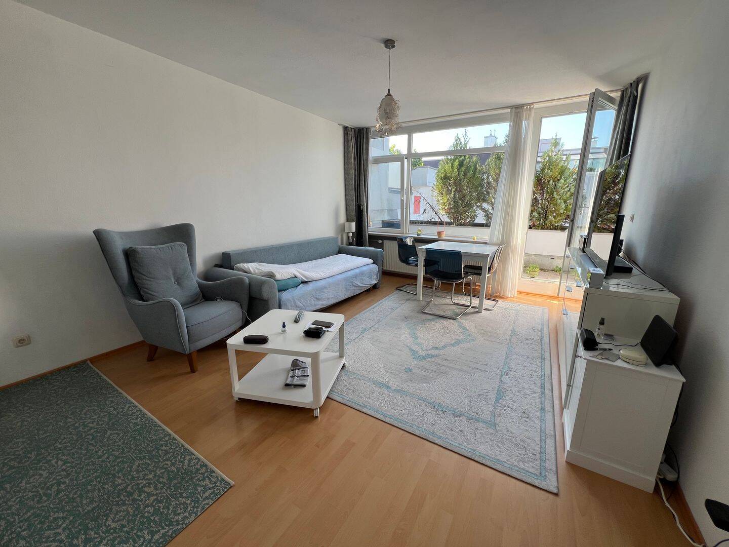 Gepflegt, hell und gut geschnitten: schönes Appartement in Ottobrunn, 85521 Ottobrunn