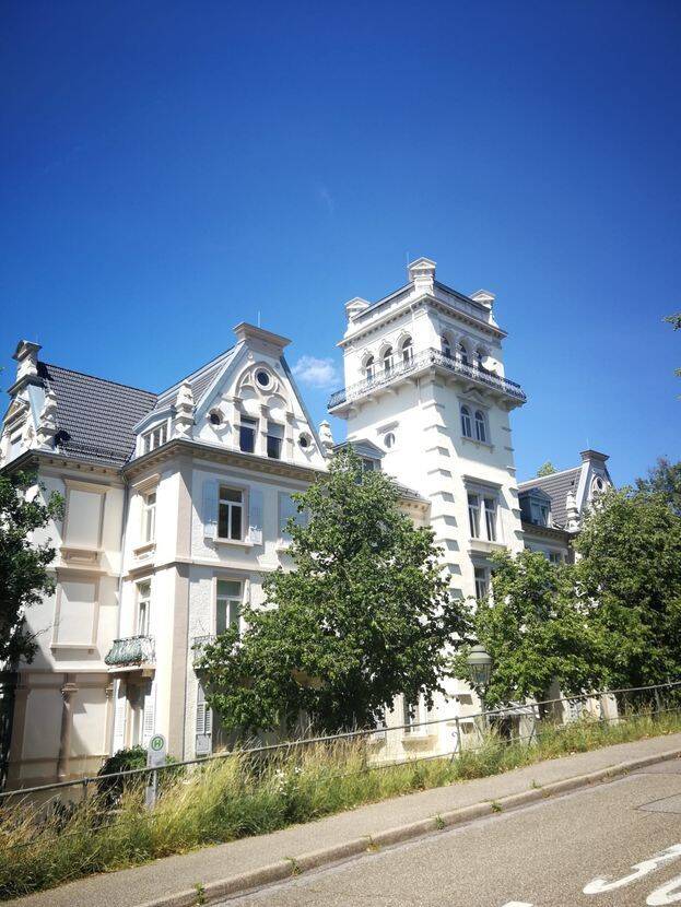 Historisches Bergschloss Baden-Baden | 2-Zimmer-Wohnung mit Blick auf das Alte Schloss, 76530 Baden-Baden (Ebersteinburg Innenstadt Lichtental Varnhalt Weststadt)